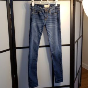 Hollister jeans SIZE 1